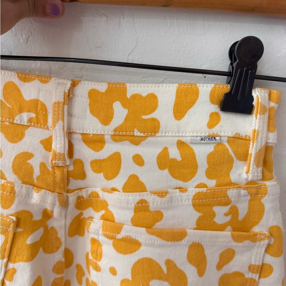 MOTHER The Curbside Heel Fray Straight Leg Jeans Sz 26 Floral Leopard Yellow - Picture 6 of 8